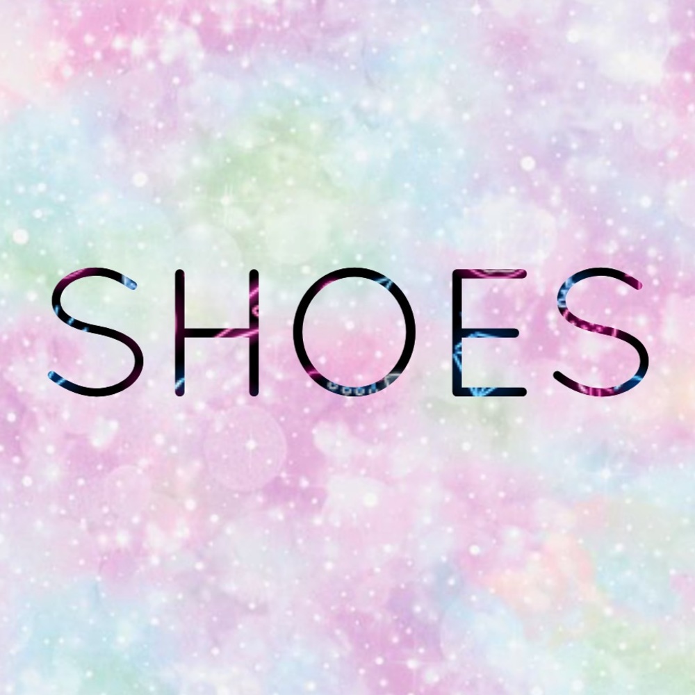 👟👠 Shoes 👟👠 - Picture 3 of 5